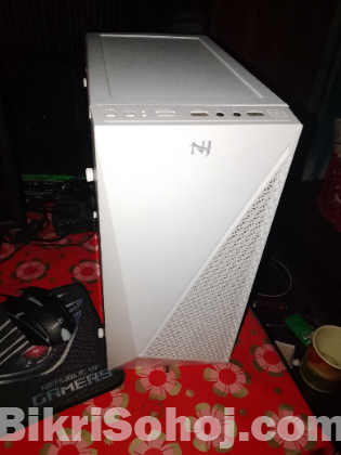 ব্যবহার করা কম্পিউটার। পারফরম্যান্স ভালো, কোনো ত্রুটি নেই।